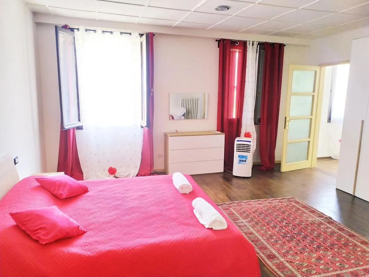 Zen Accommodation Grand Canal Venedik 0*,