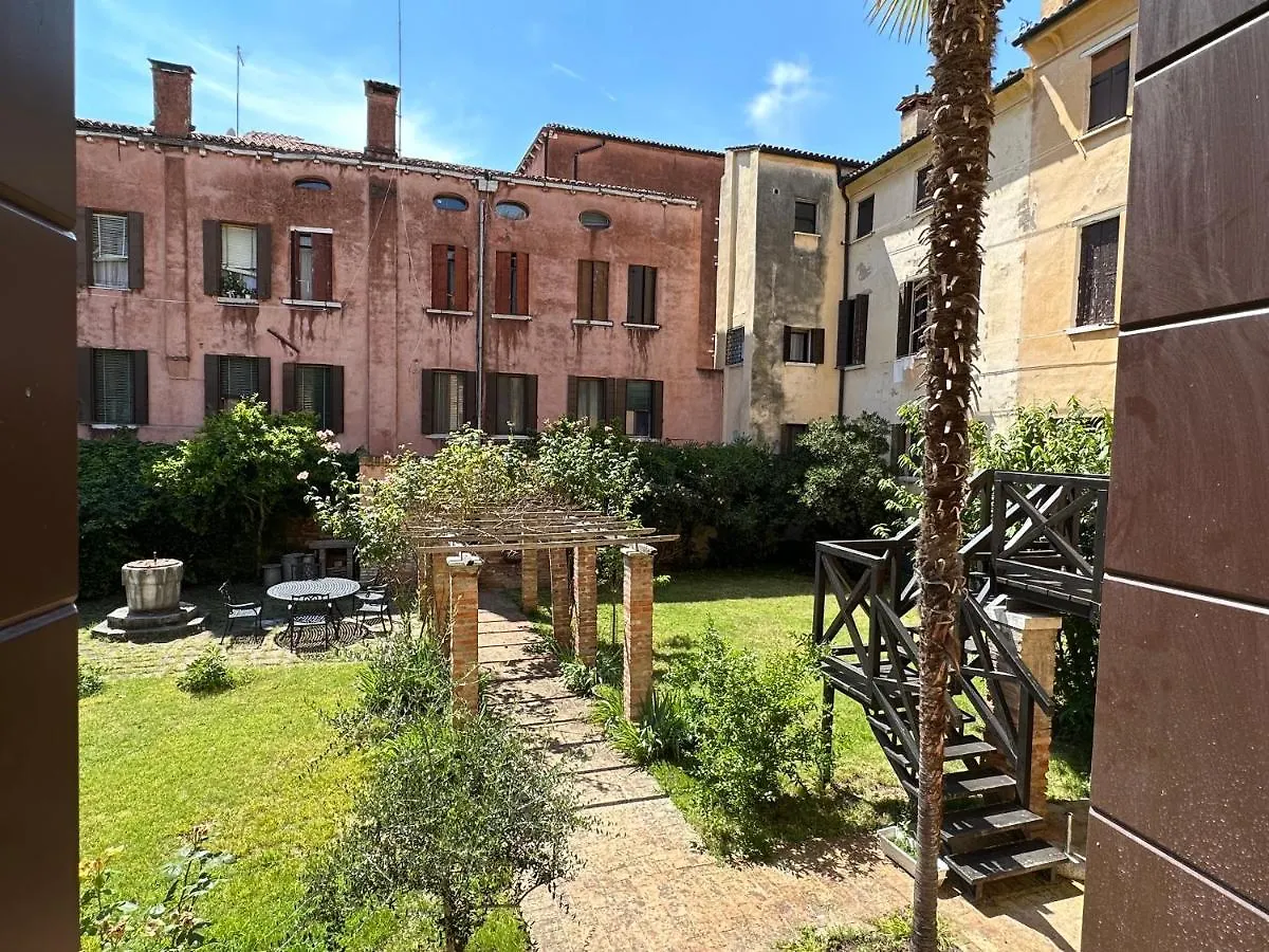 Zen Accommodation Grand Canal Venedik İtalya